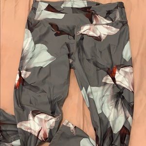 Fabletics Capri leggings